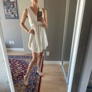 ARITZIA DRESS. SIZE XS. LINED.